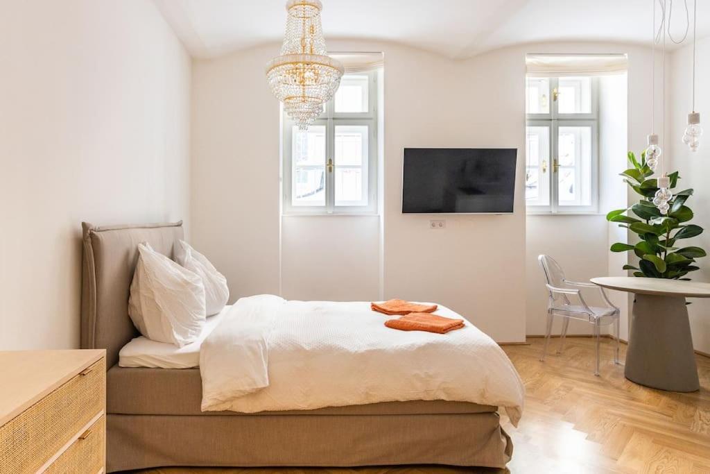 St. Elizabeth 2 Apartment Wina Bagian luar foto
